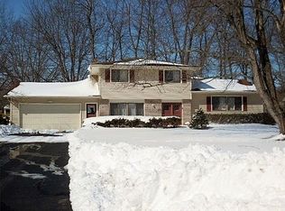 43 Woodside Dr, Rochester, NY 14624