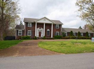 103 Forrest Hills Cir, Dickson, TN 37055