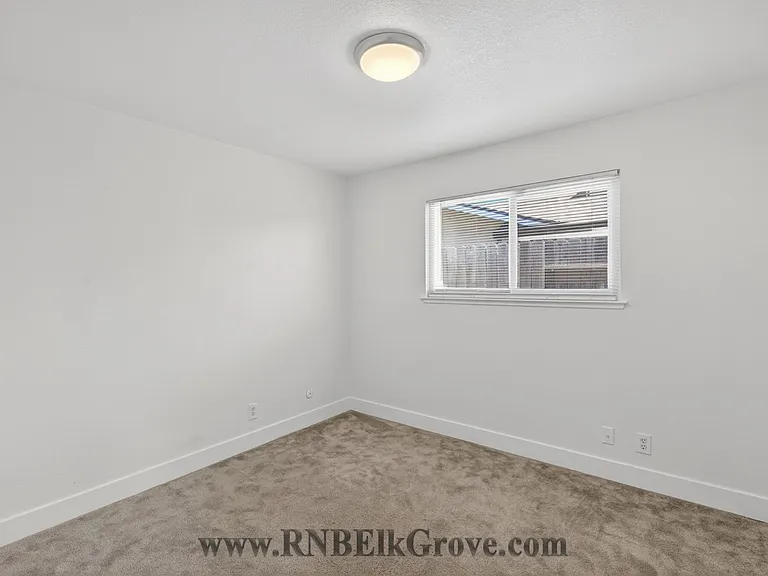 6844 Sandrock Way — Photo 23