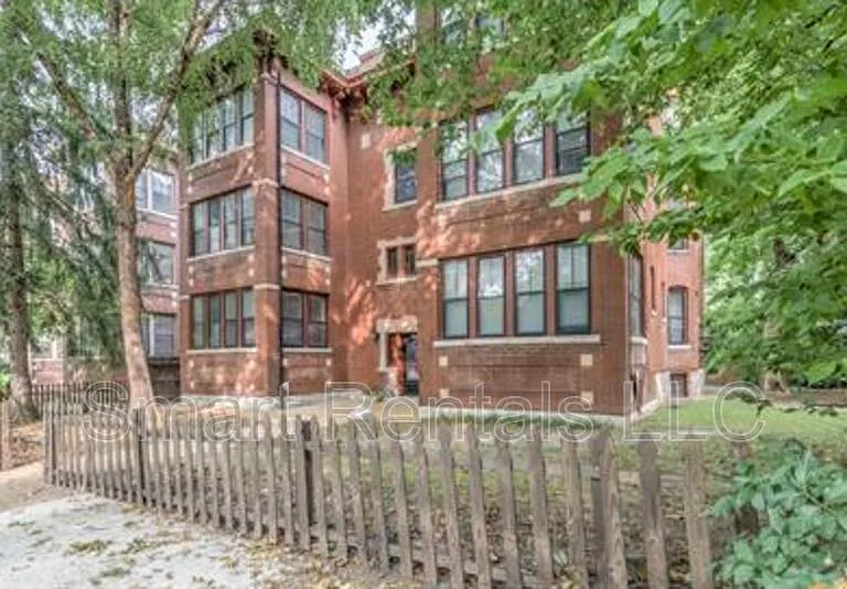 1722 Waverly Pl #B1 — Photo 3