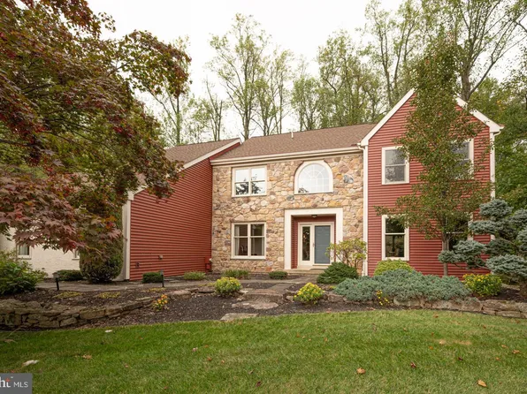 100 Devon Cir, Glenmoore, PA 19343