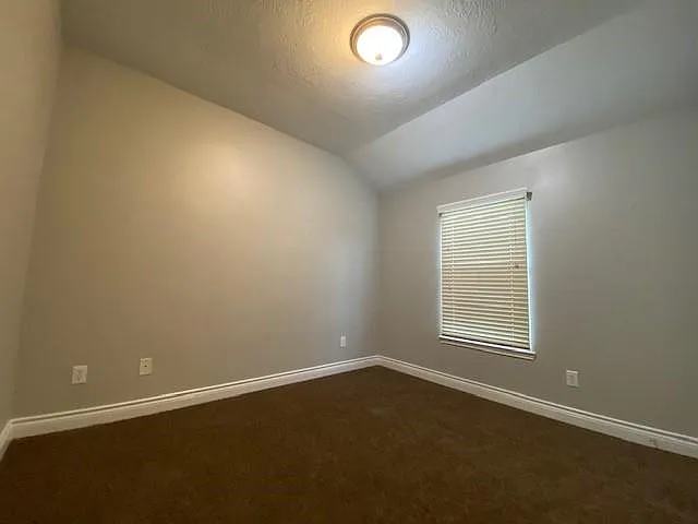 3415 Clearview Cir — Photo 16