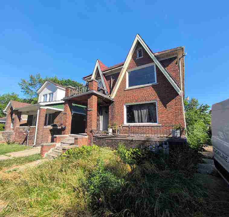 12811 Evanston