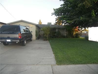 1st image of 901 E E St
