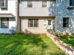 609 S Center St, Lacon, IL 61540