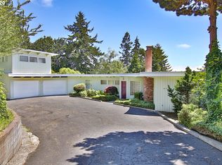 67308 Fern Rd, North Bend, OR 97459