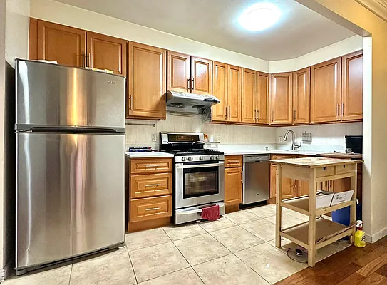 Sold by Remax Real Estate Professionals | media 6
