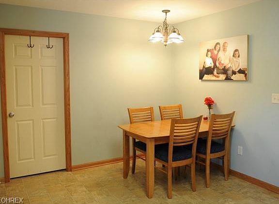 4th image of 3493 River Rock Dr