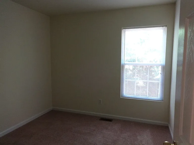 1719 Webland Park — Photo 7