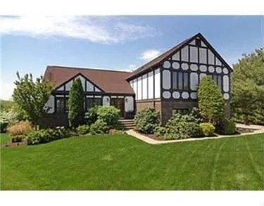 48 Oakmont Ct photo 1