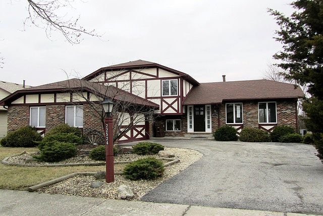 1st image of 22524 Imperial Dr