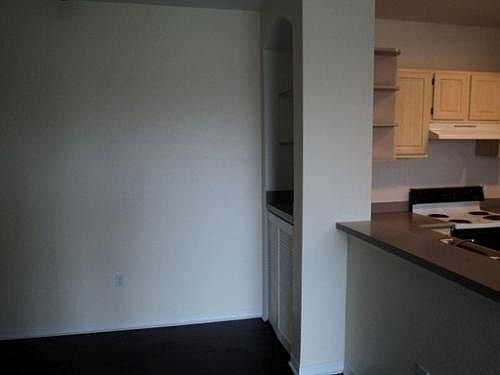 5th image of 8824 Dunes Ct APT 203