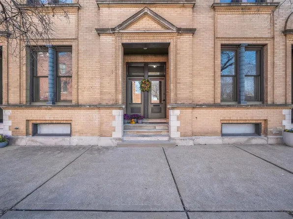 2306 S Compton Ave, Saint Louis, MO 63104