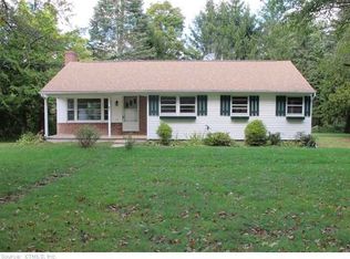 8 Whippoorwill Rd, Old Lyme, CT 06371