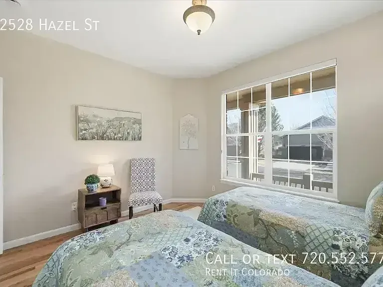 12528 Hazel St — Photo 7