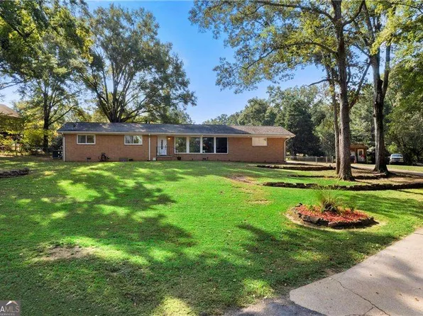 3 Page Dr NE, Rome, GA 30161