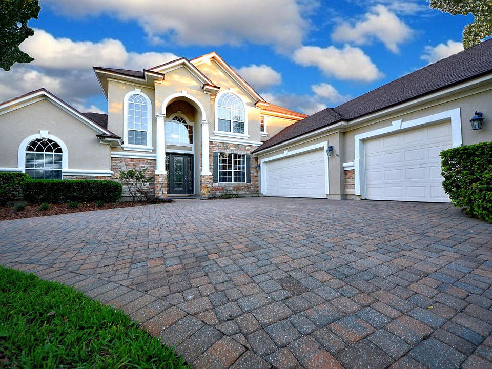 1st image of 631 McKenzie Oak Ln
