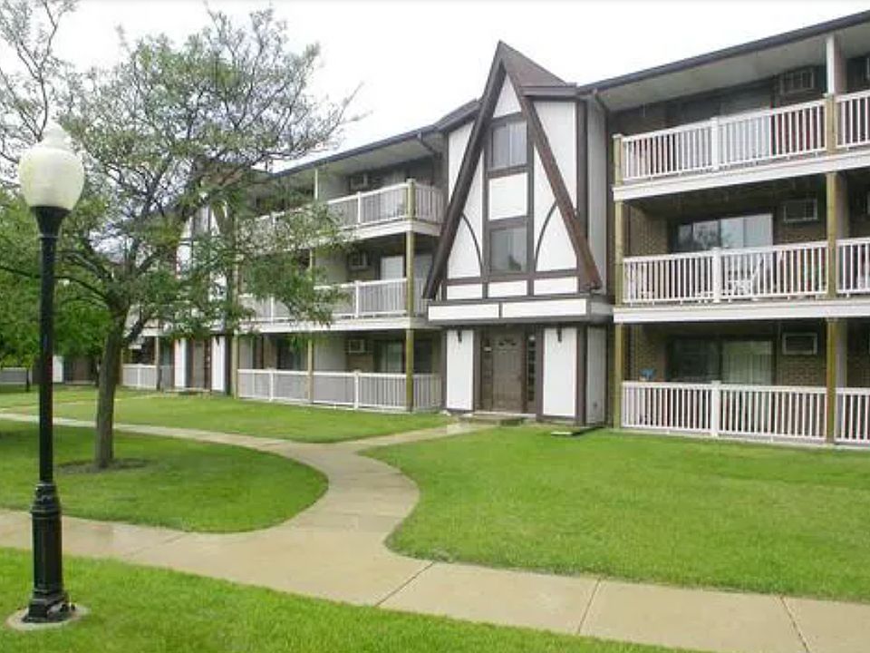 1st image of 149 Gregory St APT 3
