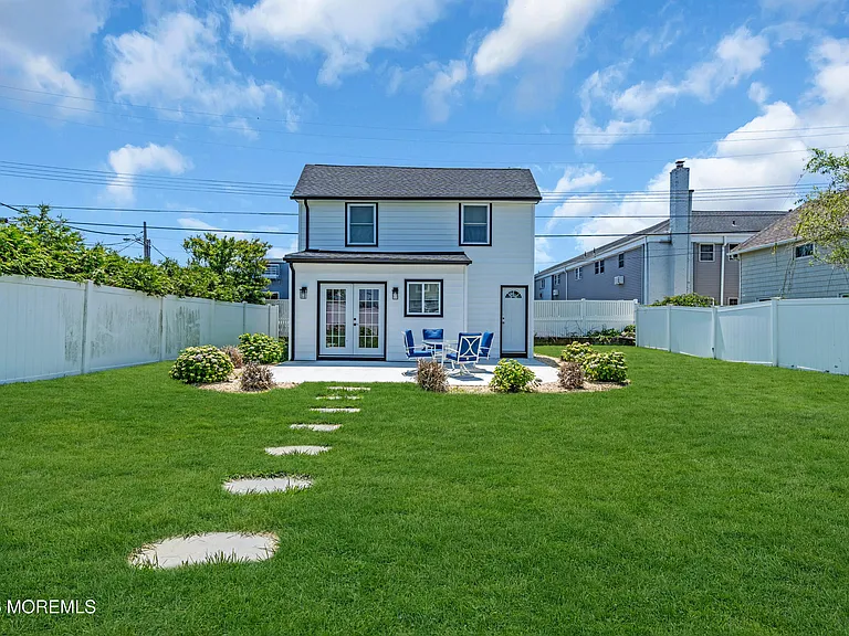 101 4th Ave — Photo 3