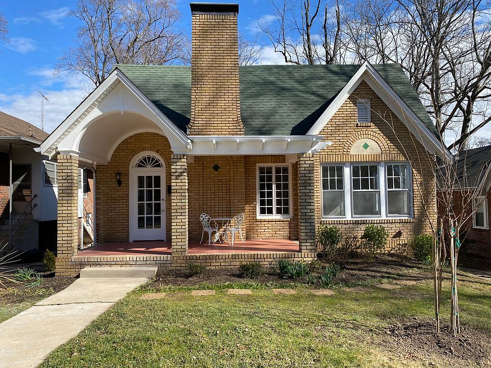 1st image of 215 S Tremont Dr