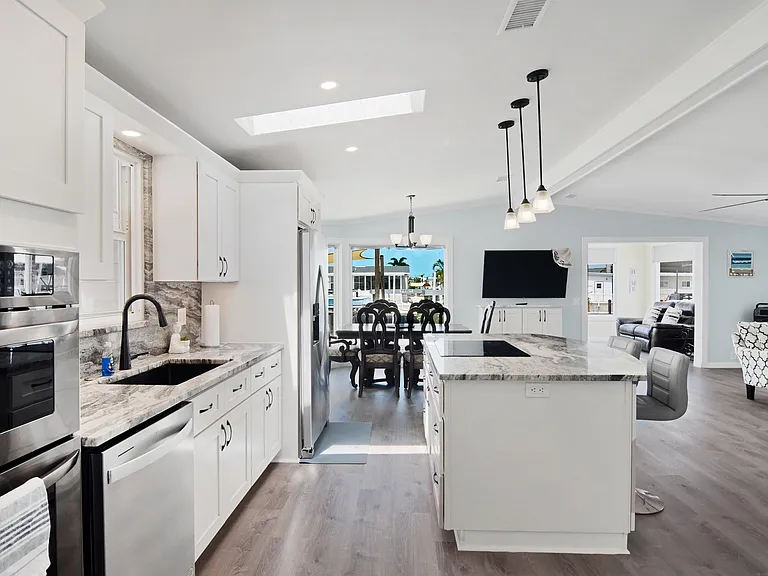 3103 Harpoon Ln — Photo 4