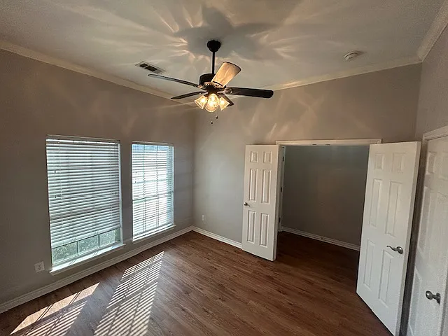 2105 Cardinal Dr — Photo 10