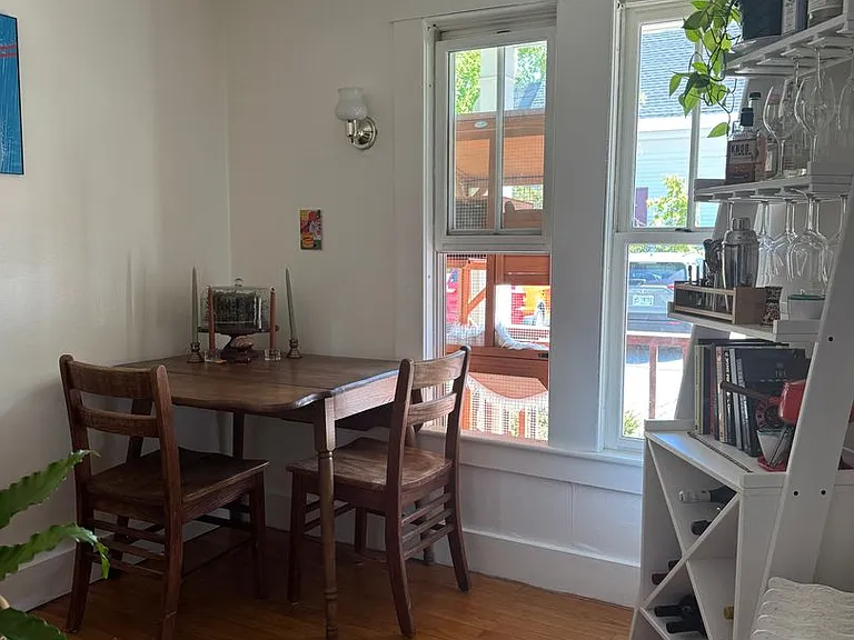 37 Bank St — Photo 3