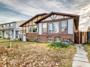 11 N Falsby Way NE, Calgary, AB T3J1C2