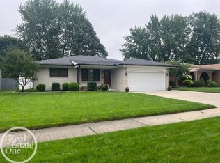 47916 Chrys Rd, Macomb, MI 48044