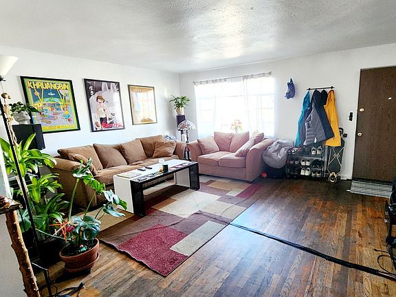3rd image of 111 E Plum St #117