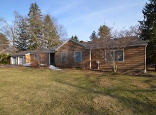 70 Hillcrest Pl, Amherst, MA 01002