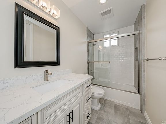 5th image of 9619 Broadway