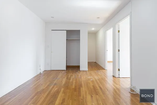 Rented by Bond New York | media 17