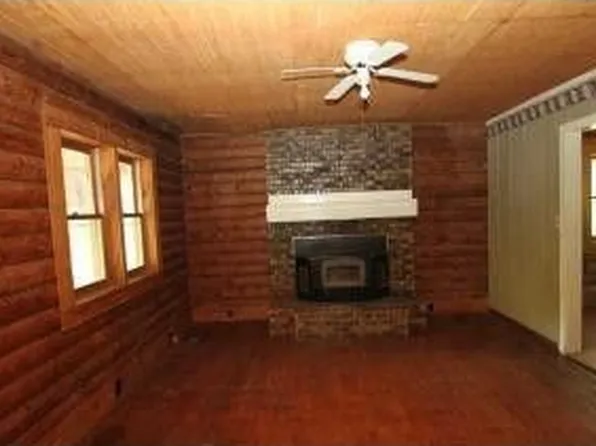 320 Deer Dr, Saulsbury, TN 38067