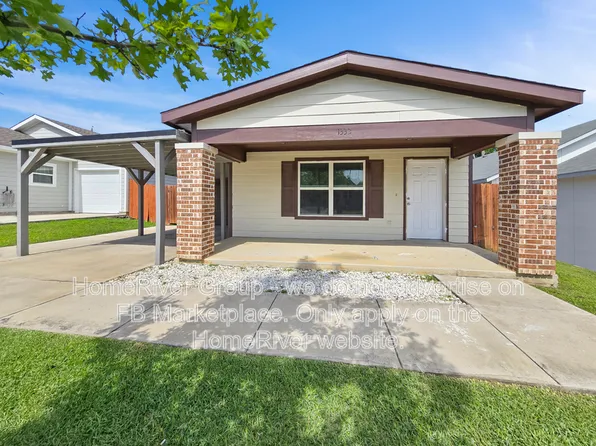 1332 Driess St, Fort Worth, TX 76104
