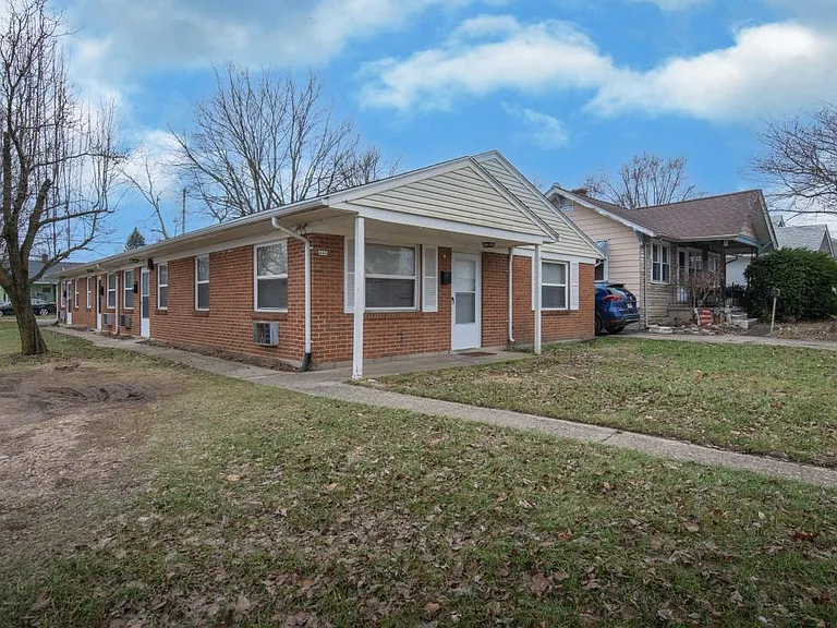 446 E Siebenthaler Ave #A — Photo 13