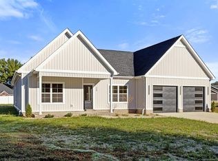 550 Wiswell Rd W, Murray, KY 42071