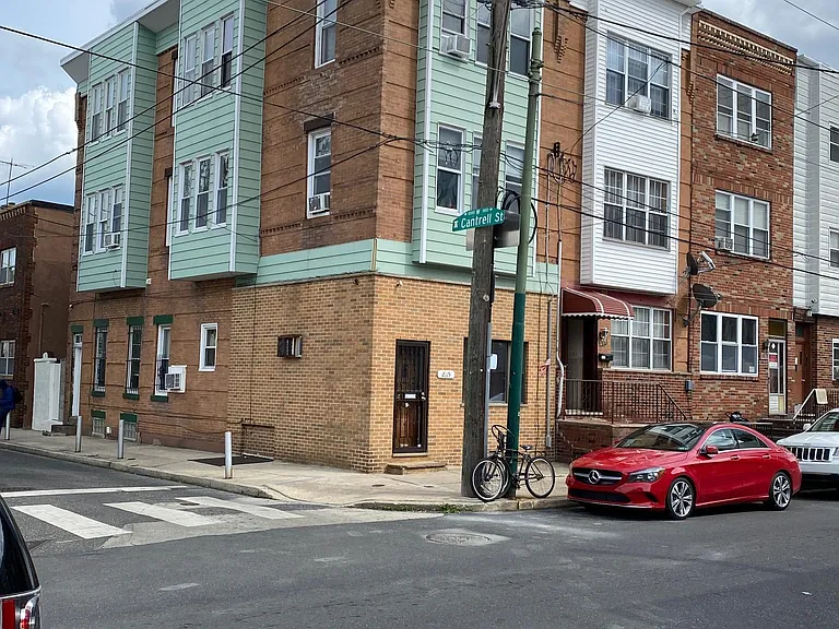 2115 S 11th St #3F — Photo 1