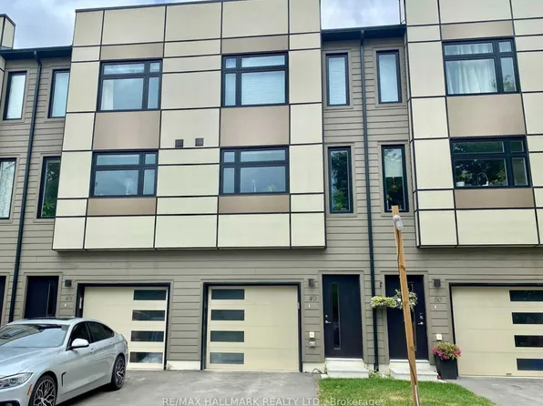 540 Essa Rd #49, Barrie, ON L9J 0H2