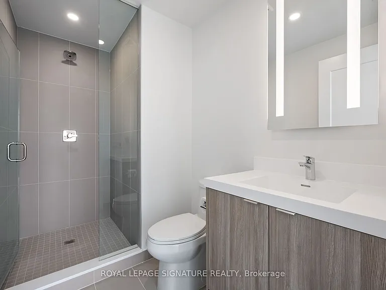 60 Central Park Dr #2306 — Photo 26