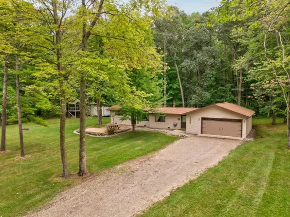 3951 Mary Anne Ln, Caseville, MI 48725