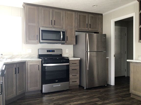 3rd image of 294 Brookside Mnr #294