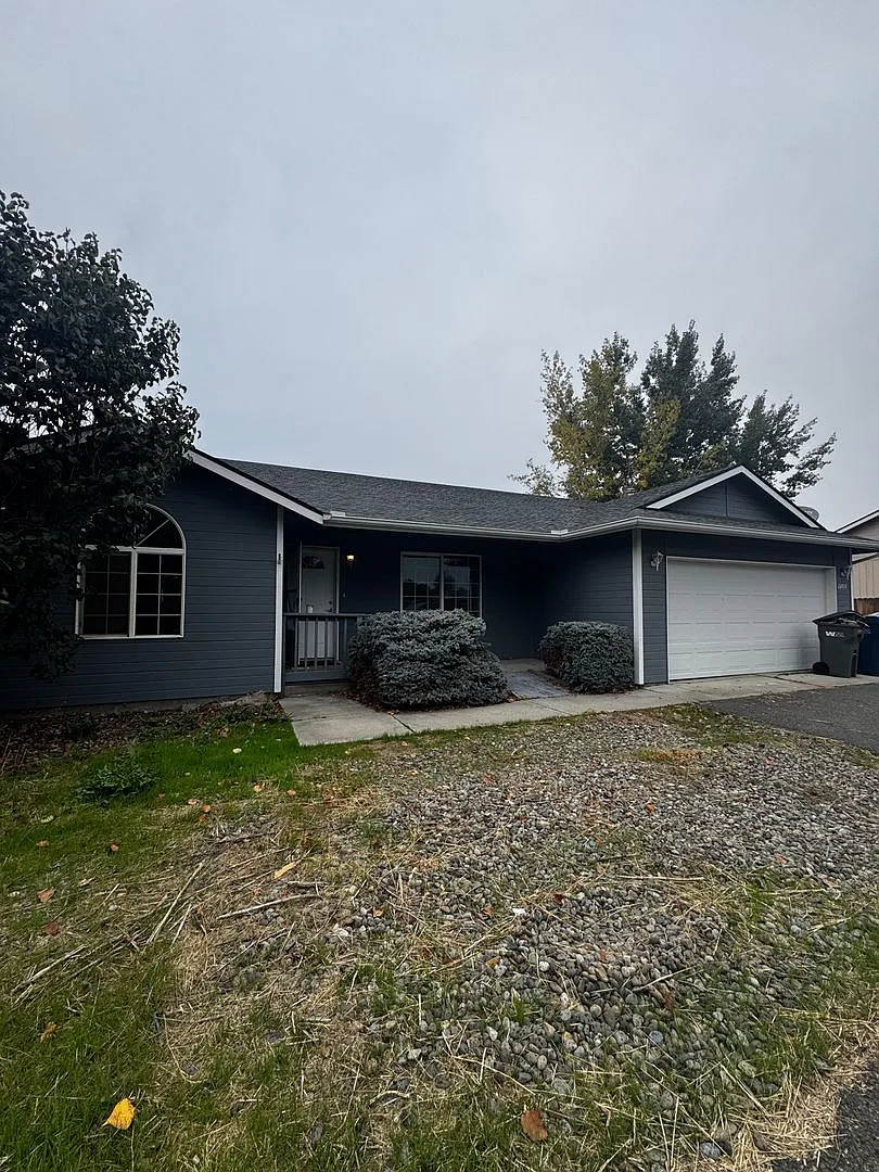 Newly Remodeled 3-Bedroom Home — Photo 2