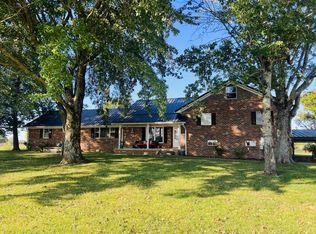566 Clarence Finney Rd, Hillsboro, TN 37342