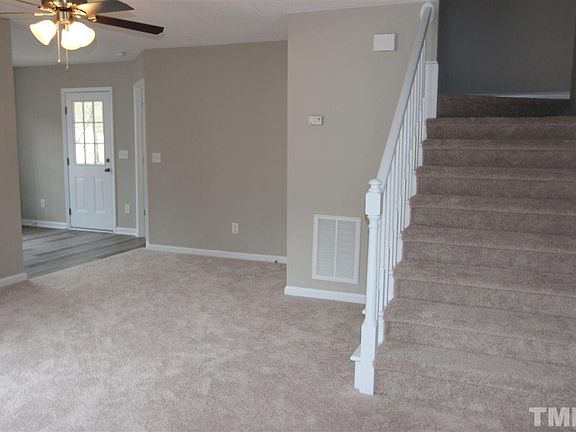 4th image of 428 Lockwood Dr