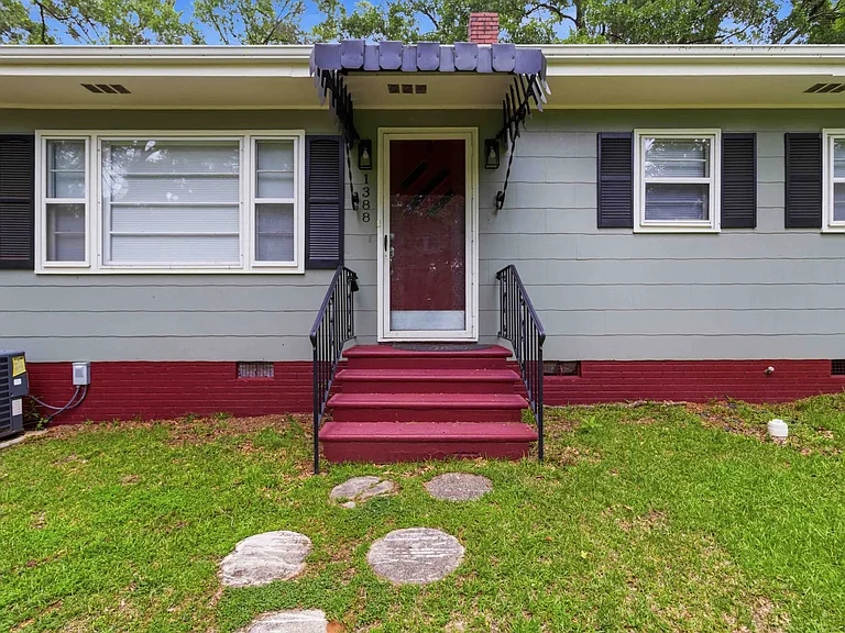 1388 Boiling Springs Rd — Photo 27