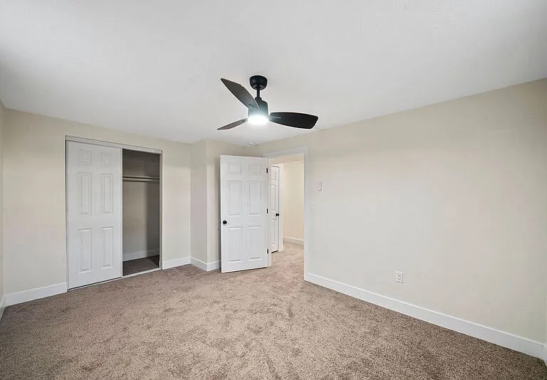 6364 Julian St — Photo 10