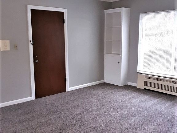 2nd image of 4012 W Bancroft St #3