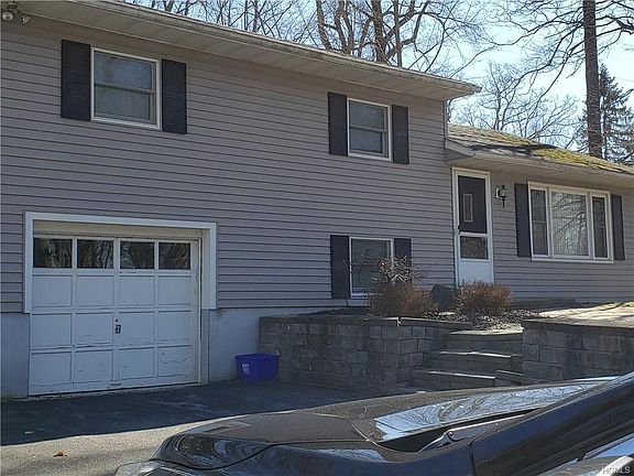 2nd image of 59 Westwood Dr