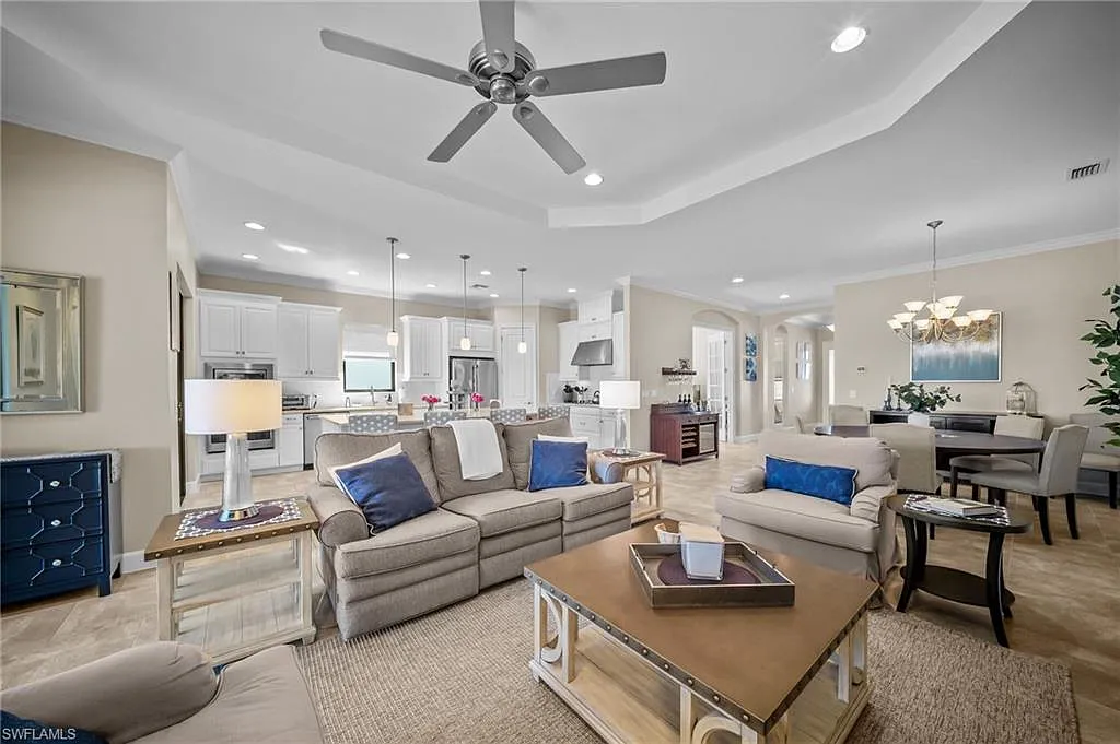 3 bed, 3.0 bath, 2275 sqft, $18,000 — Photo 3
